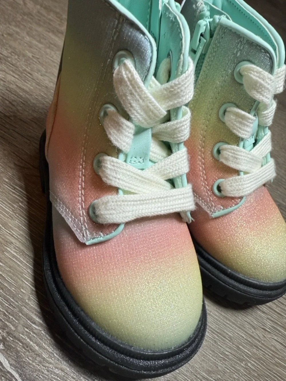 Cat & Jack AmayaToddler Girls Combat Boots SZ 6 Rainbow Glitter NWT